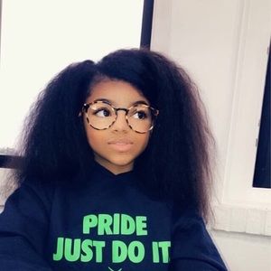 Meet your Posher, Naomi